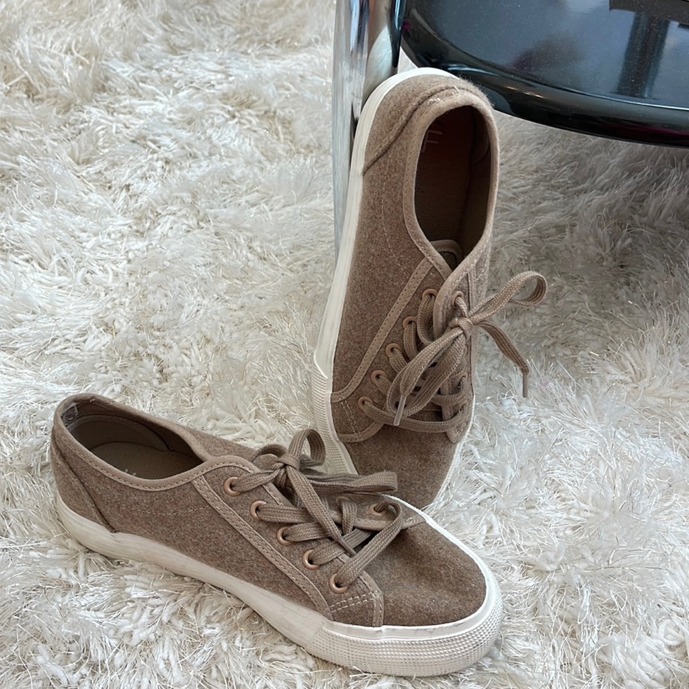 Tan Sneakers
